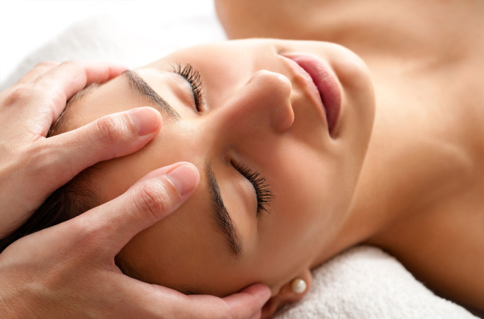 Macro relaxing facial massage